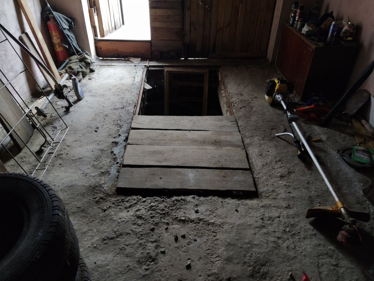 Выравнивание пола в гараже
