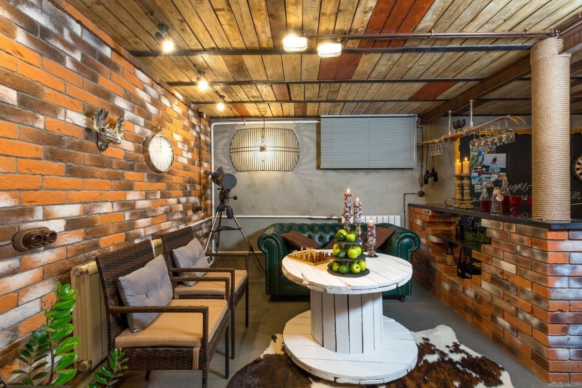 Комната в подвале