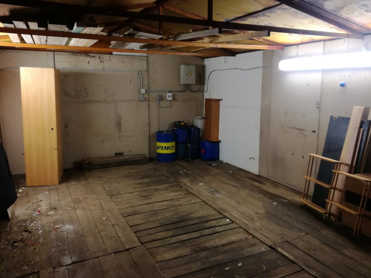 Утеплить металлический гараж