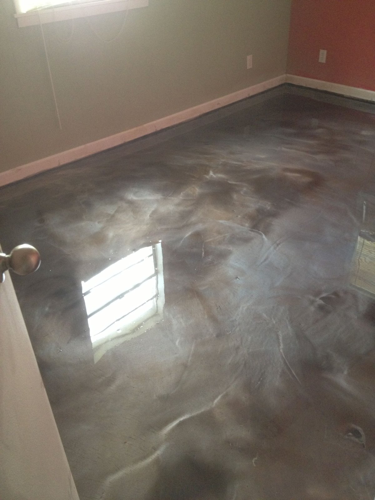 Эпоксидный пол в квартире