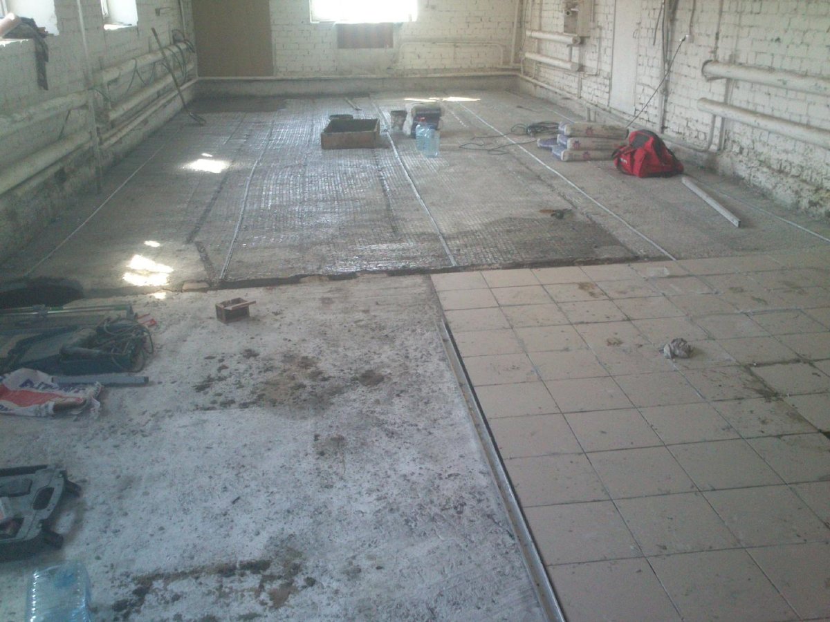 Плитка для автосервиса