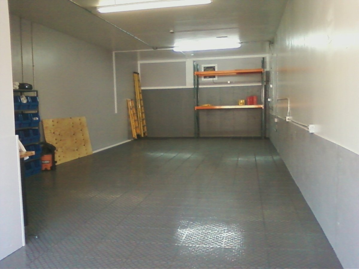 Отделка гаража внутри