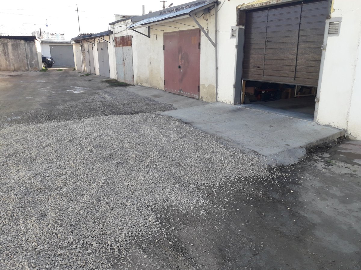 Щебенка перед гаражом