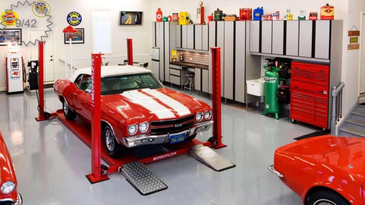 Интерьер автомастерской