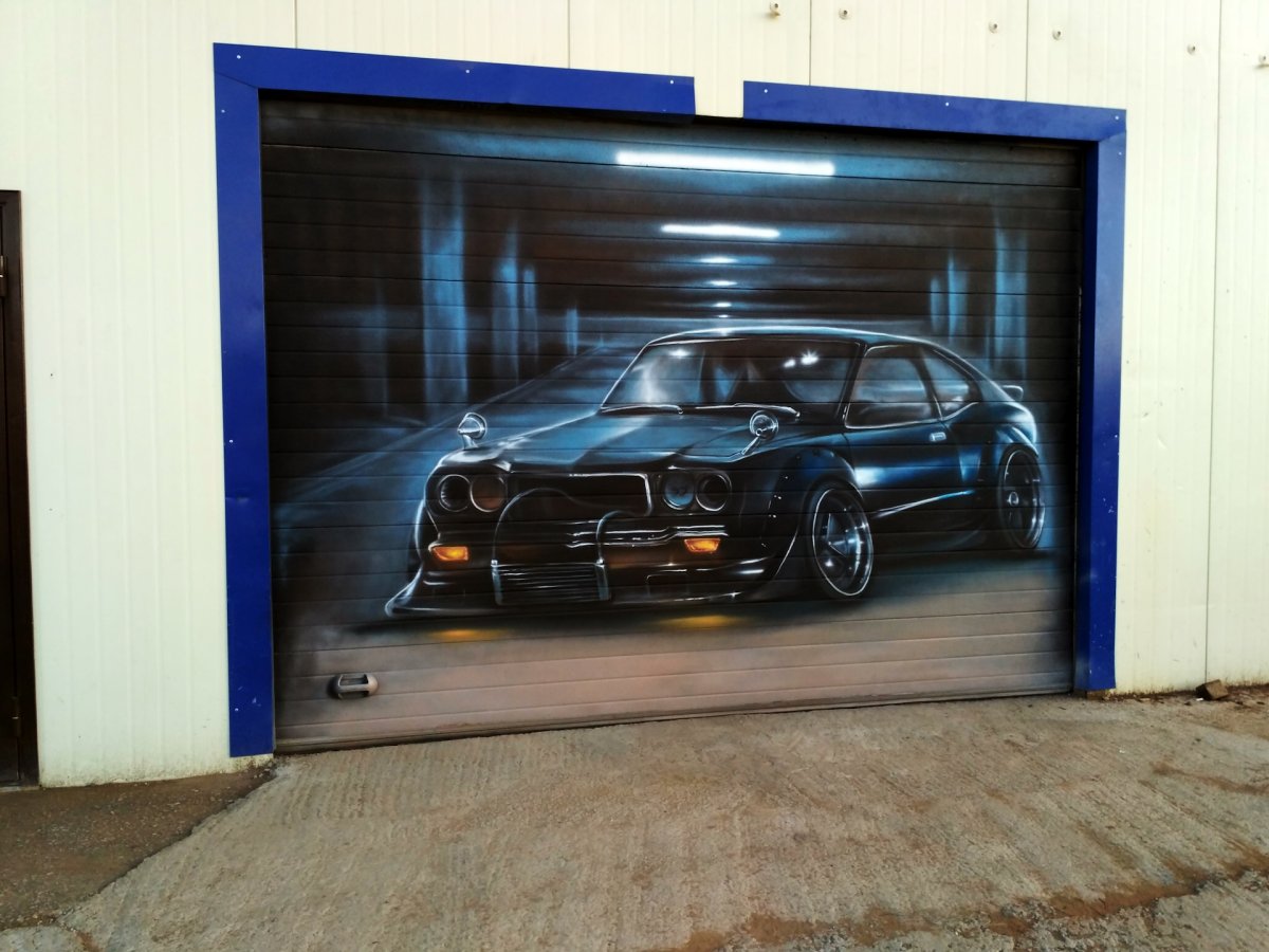 Гаражные ворота аэрография