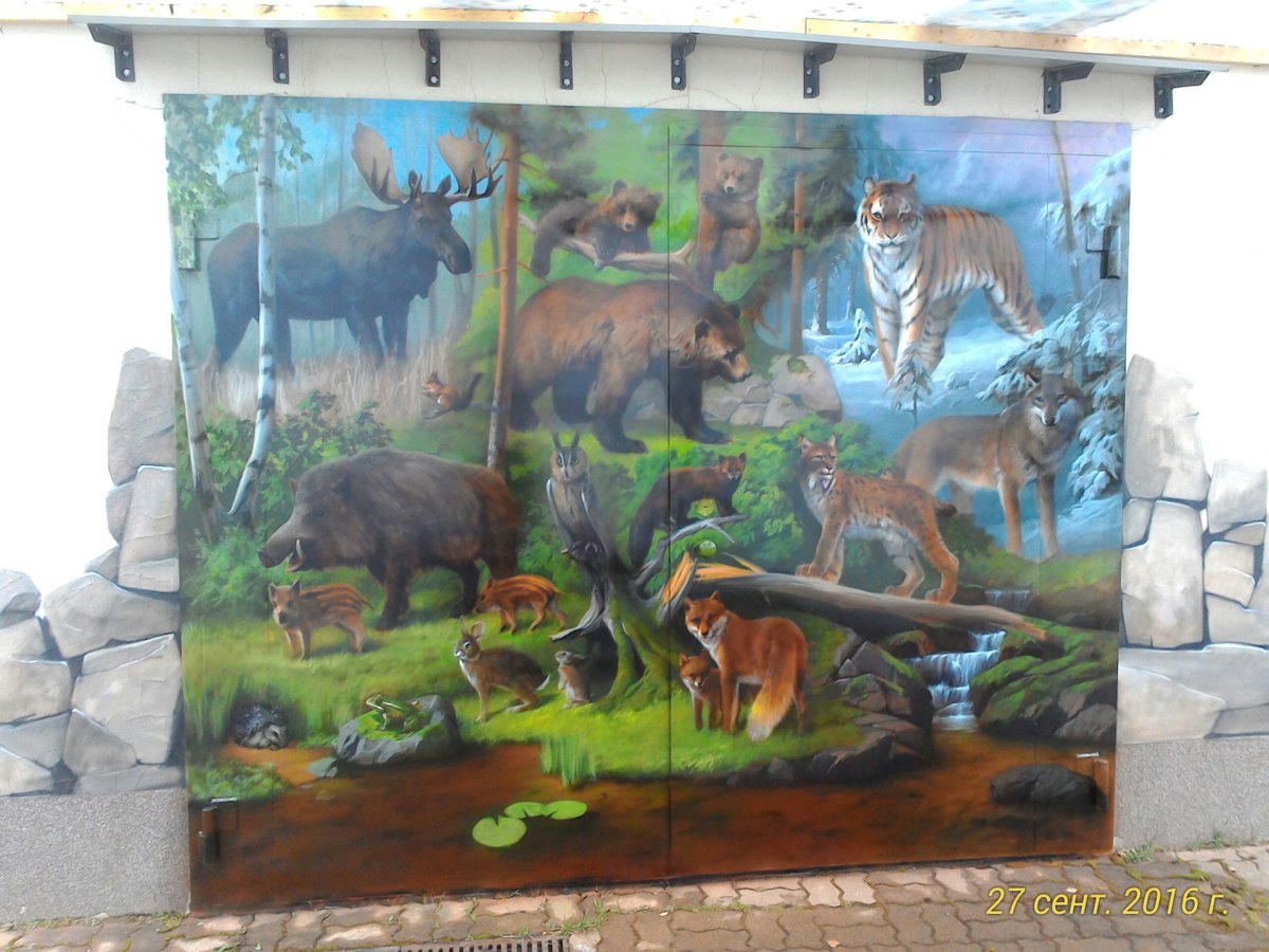 Разрисовать ворота гаража