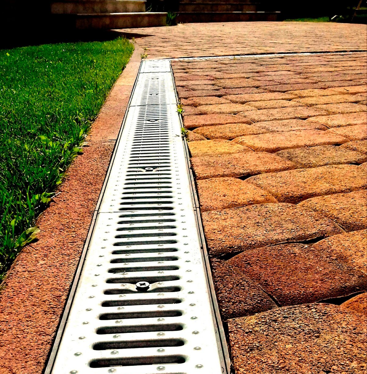 Дренажная система линейного водоотвода