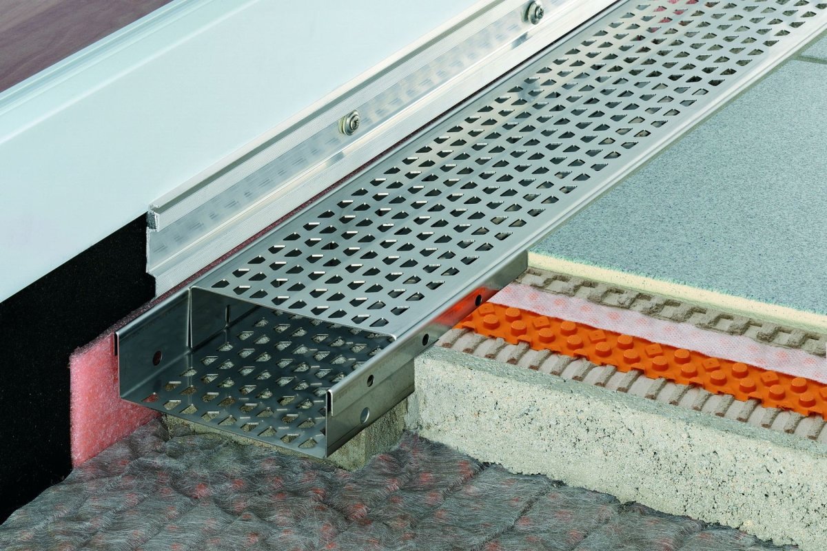 Водоприемный лоток для плоской кровли