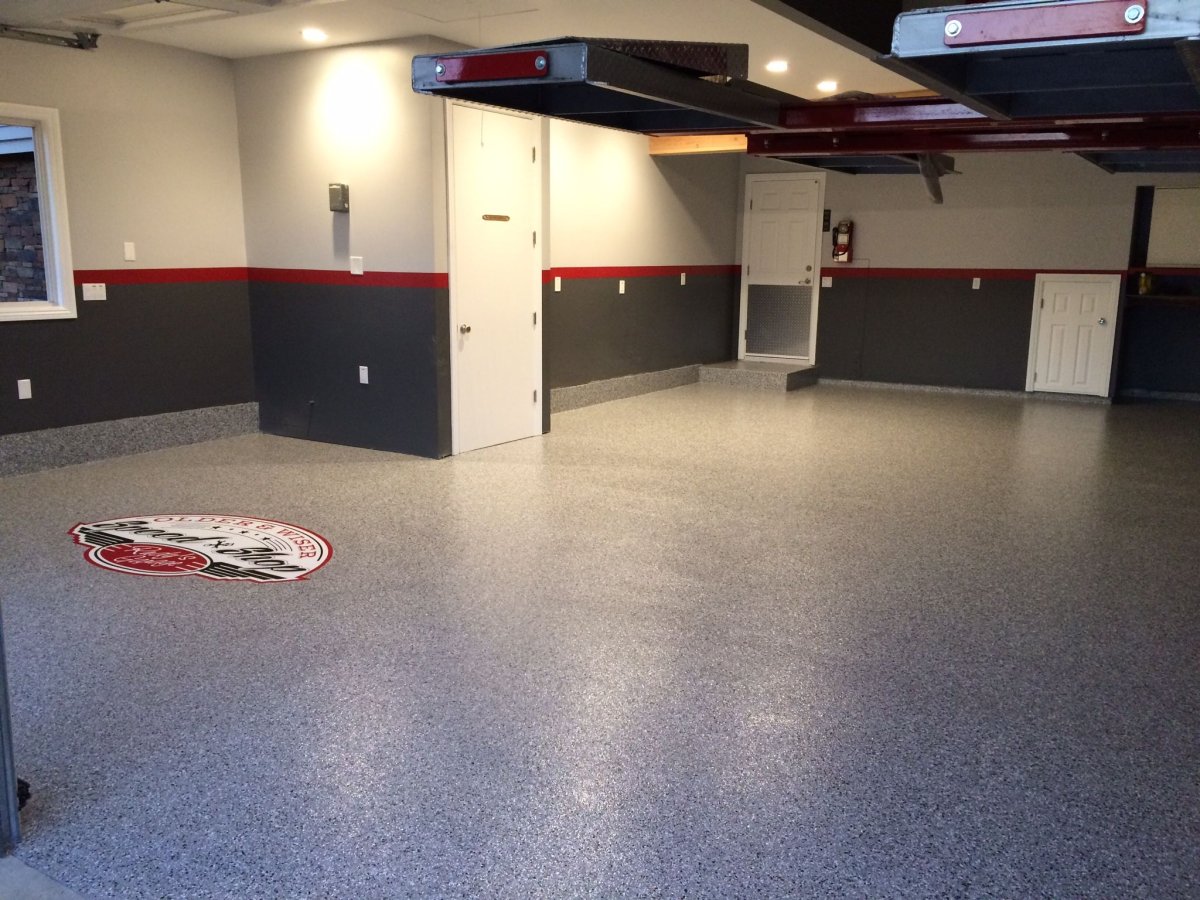 Интерьер гаража