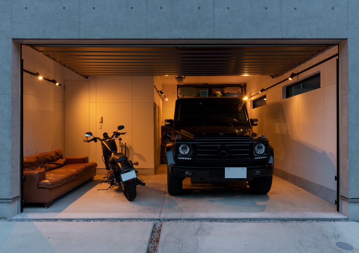 Классный интерьер гаража