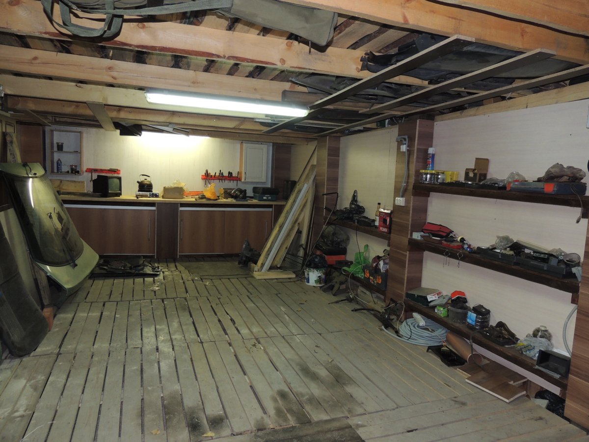 Деревянное перекрытие в гараже