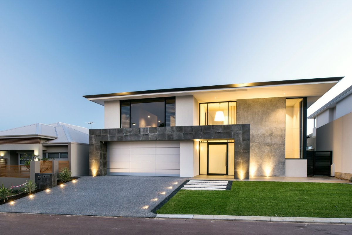 Коттедж с большим гаражом