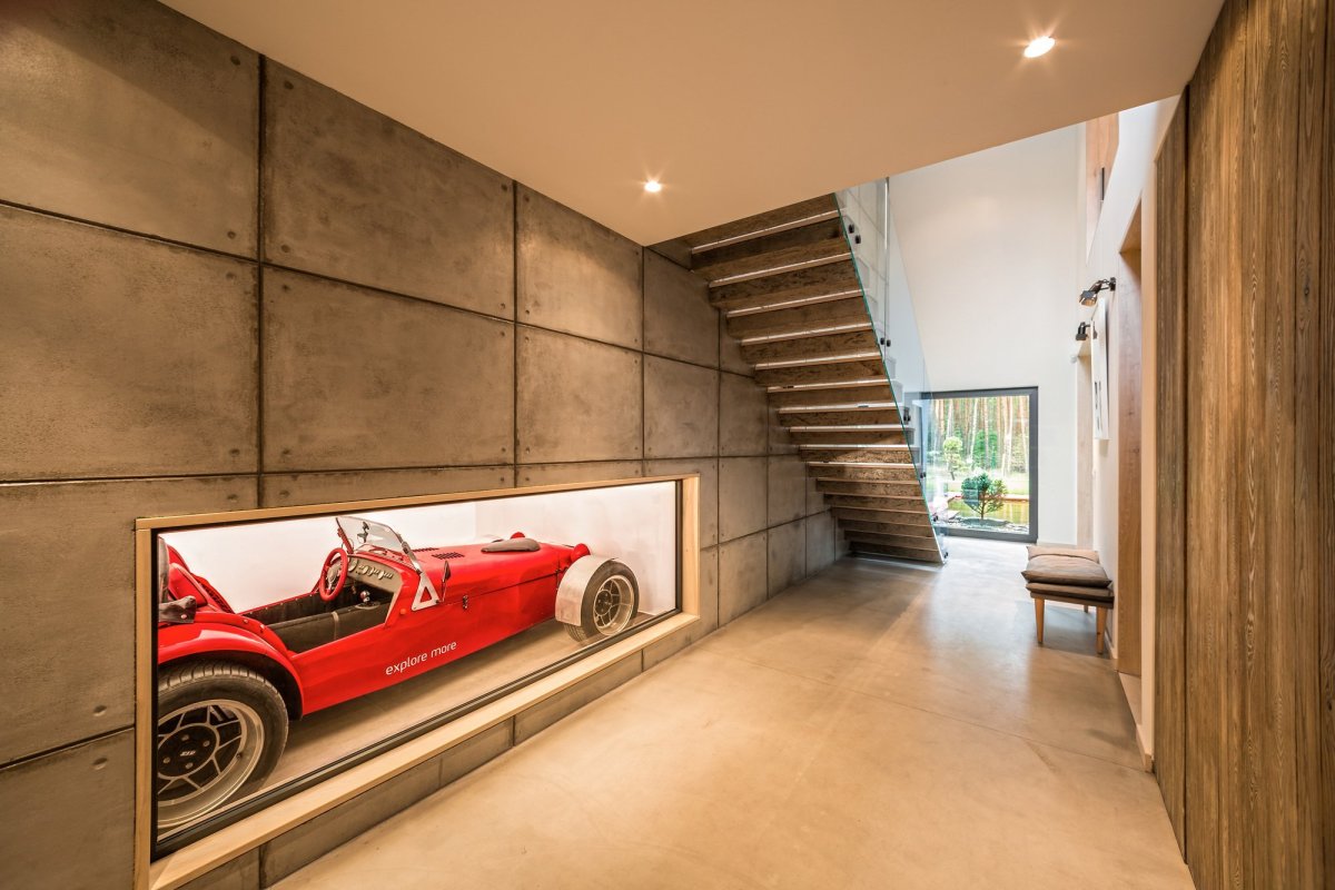 Элитные гаражи в черном цвете