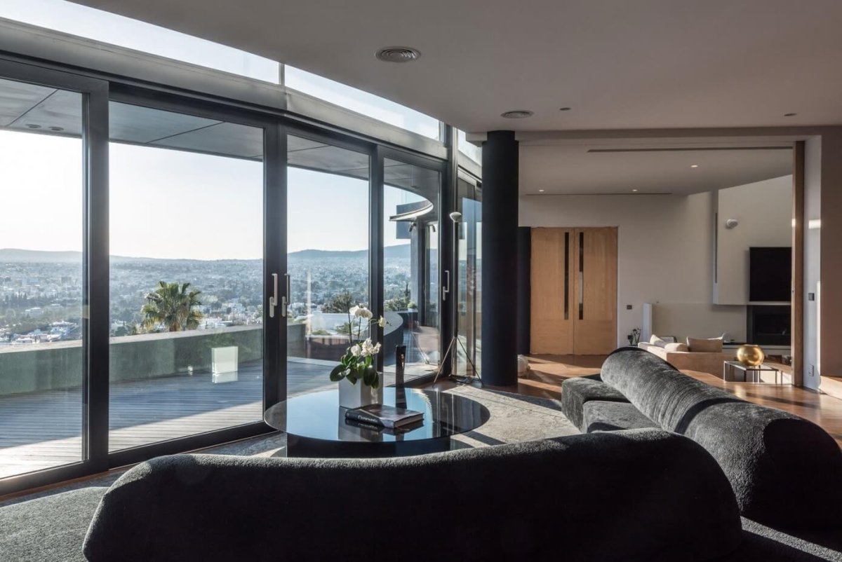 Планировка с панорамными окнами