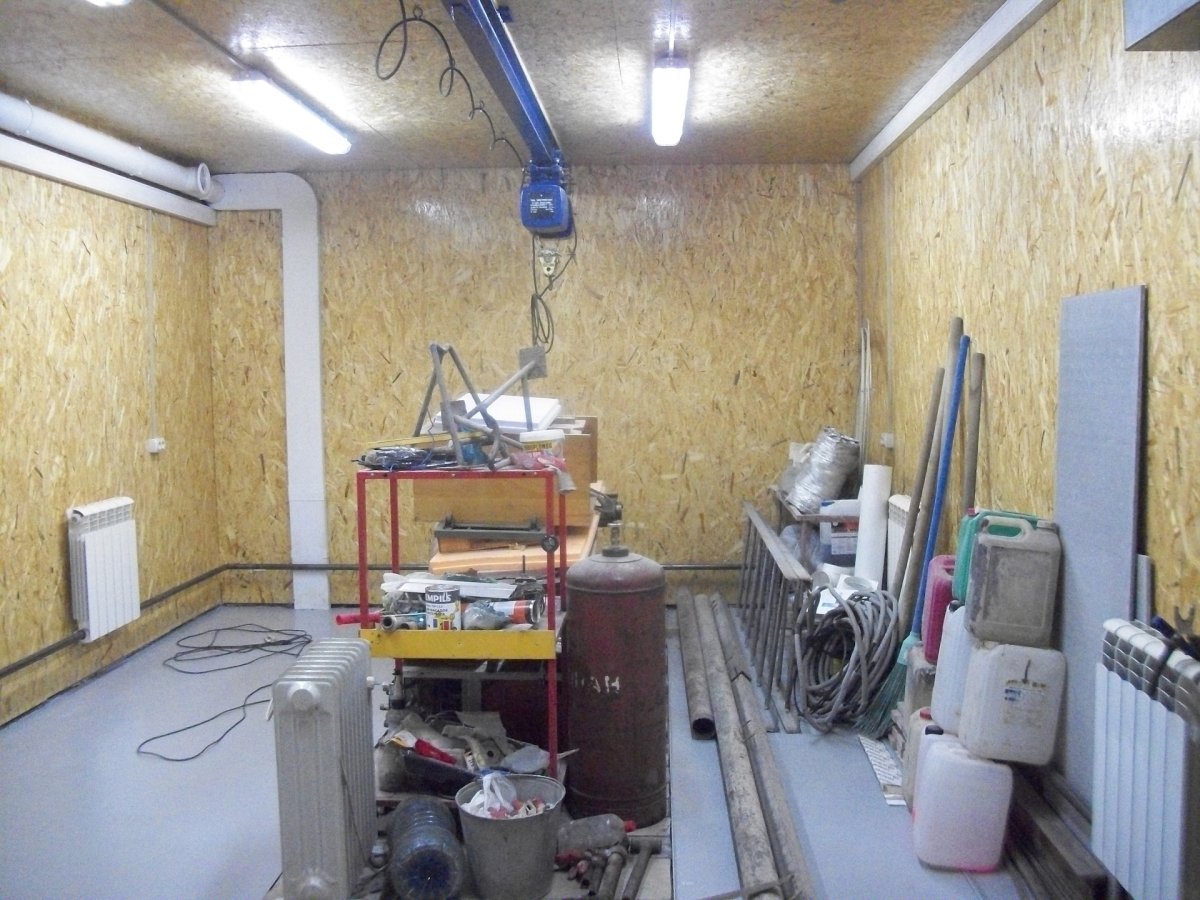 Необычная отделка гаража