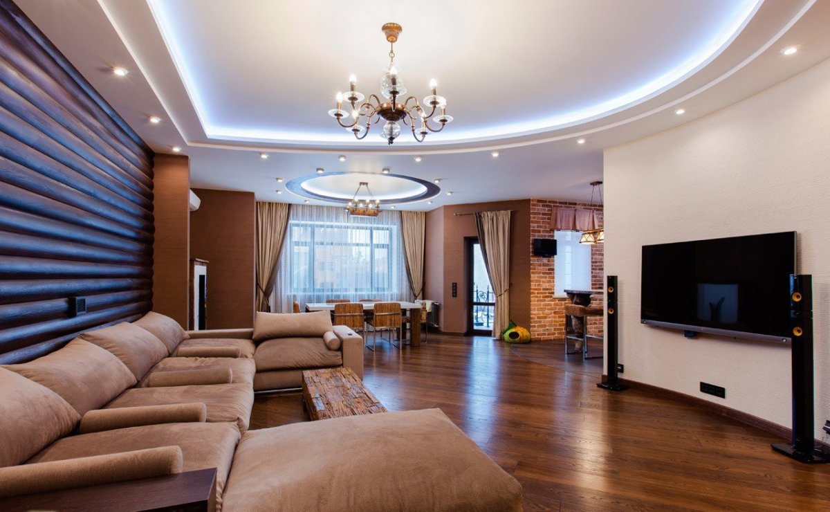 Внутренний интерьер гаража