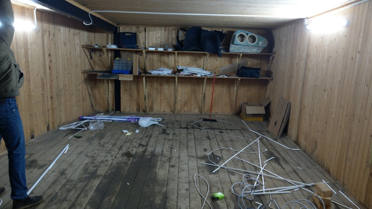 Цвет гаража внутри