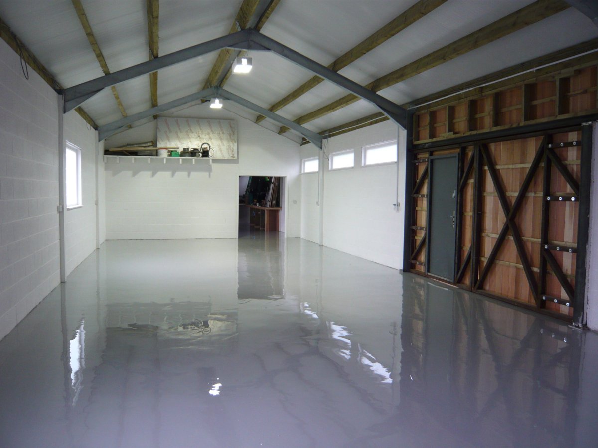 Гараж внутри Россия