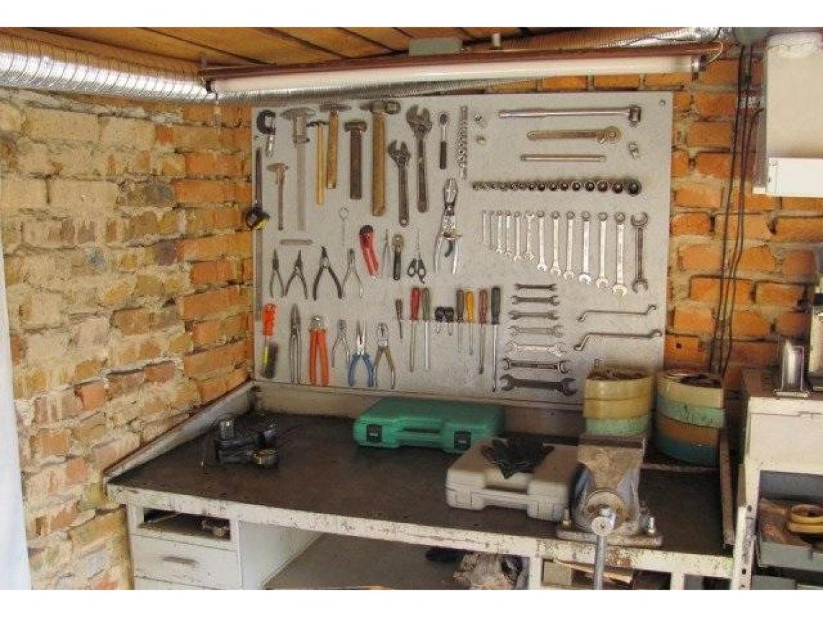 Обустройство гаража внутри своими