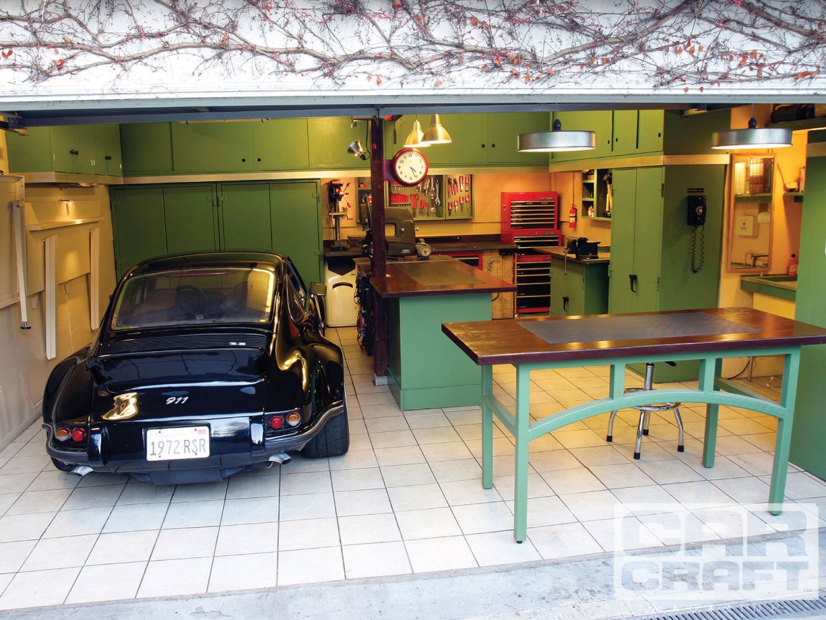 Гараж 6 на 4 внутри