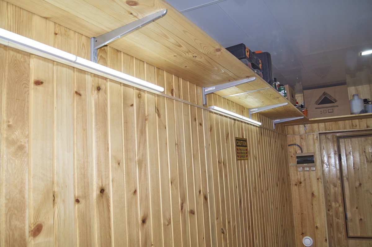 Отделка гаража для отдыха