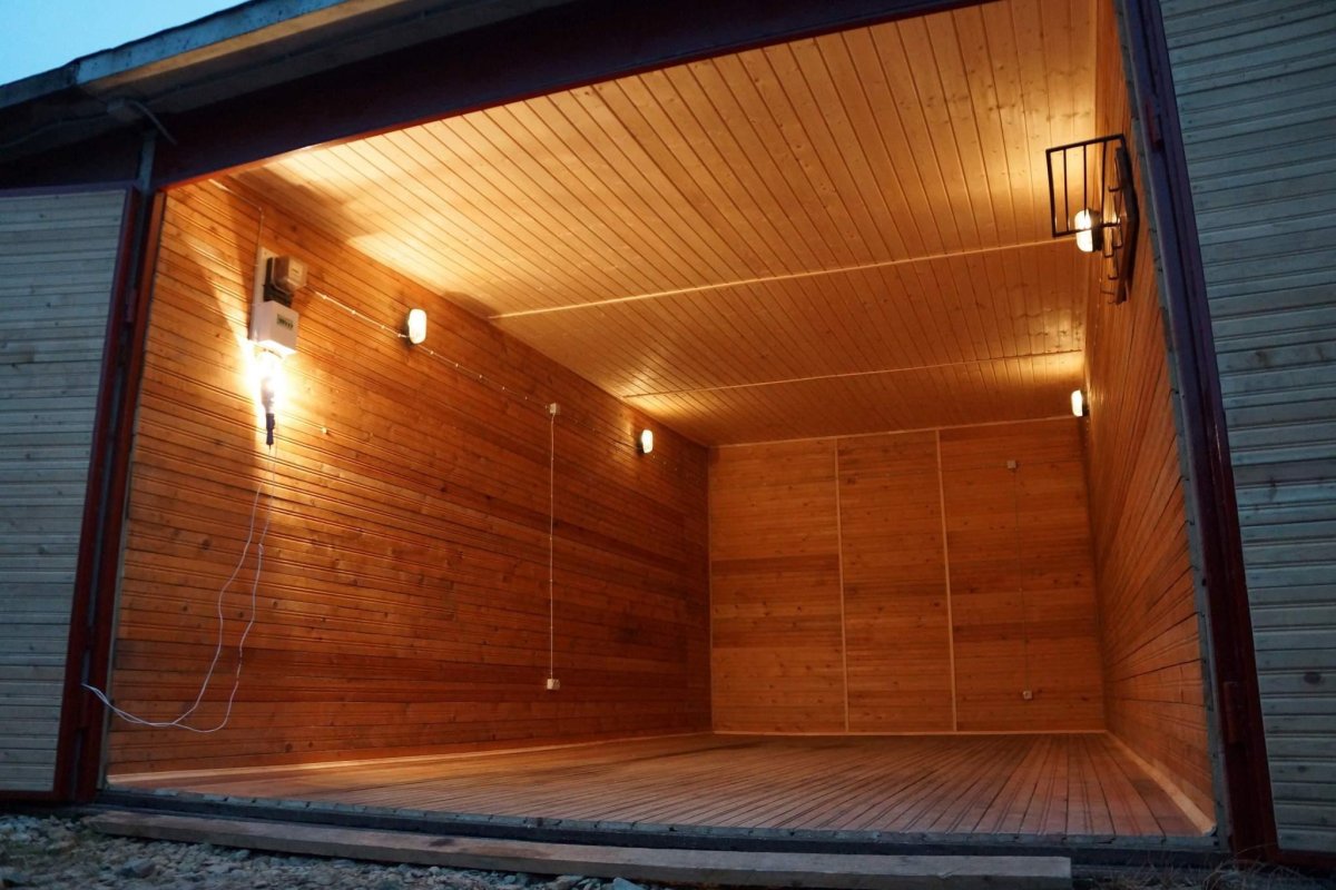 Гараж обшитый вагонкой