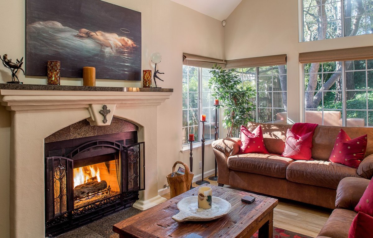 Фотообои камин