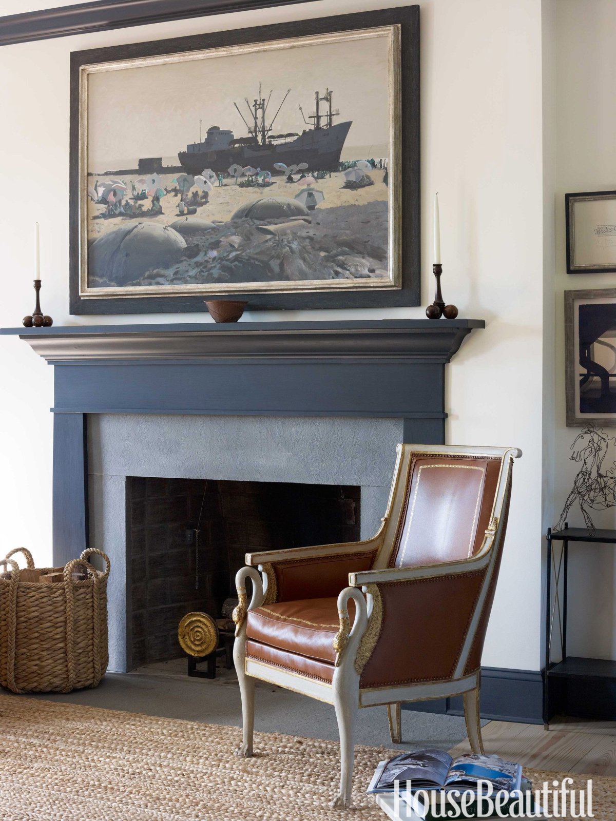 Картина над камином