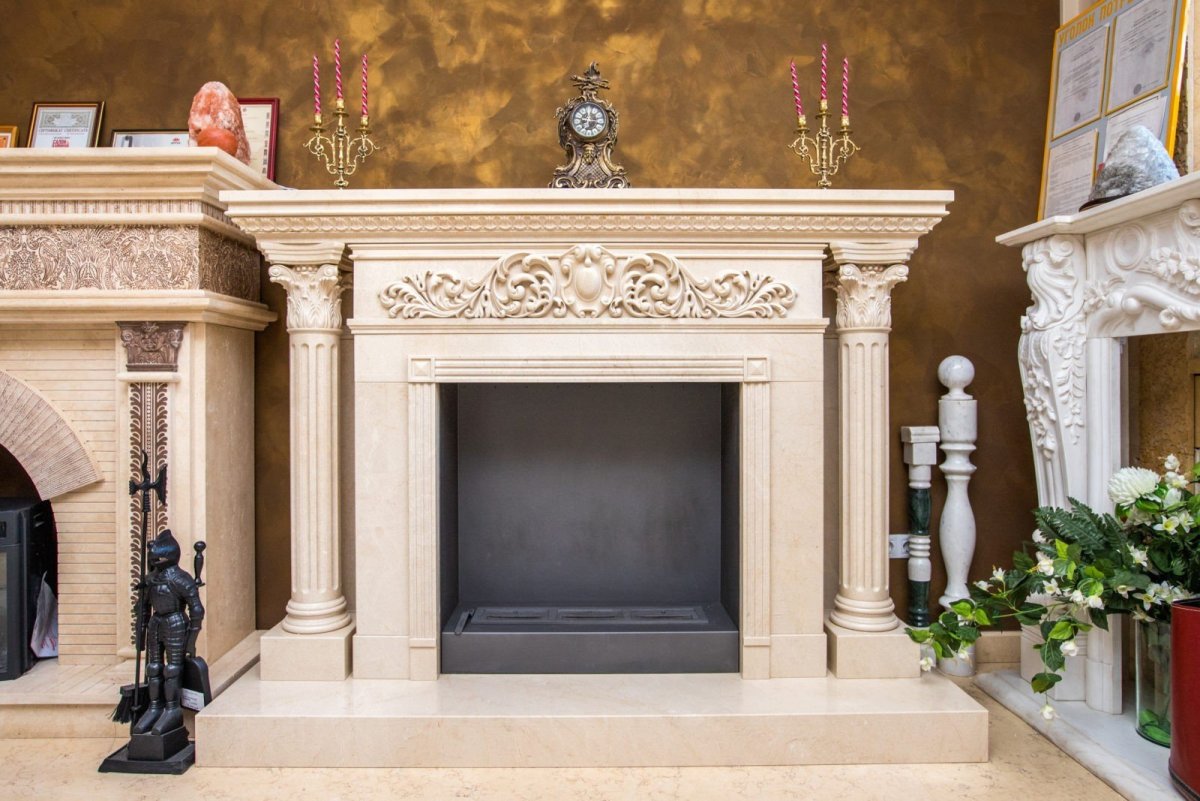 Отделка зоны камина