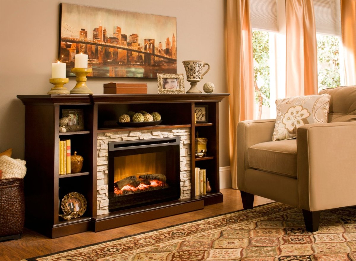 Камин с полками по бокам