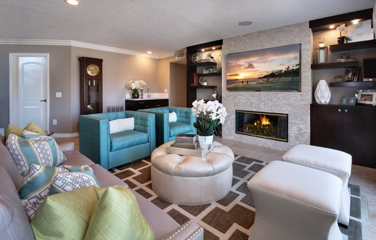 Просторные гостиные с камином