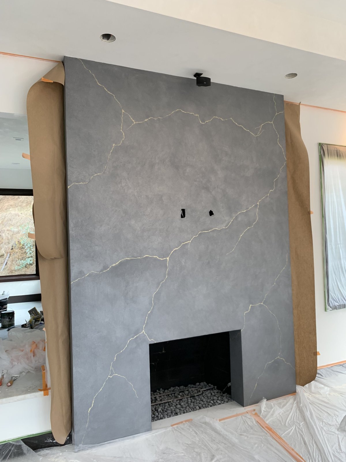 Камин венецианская штукатурка