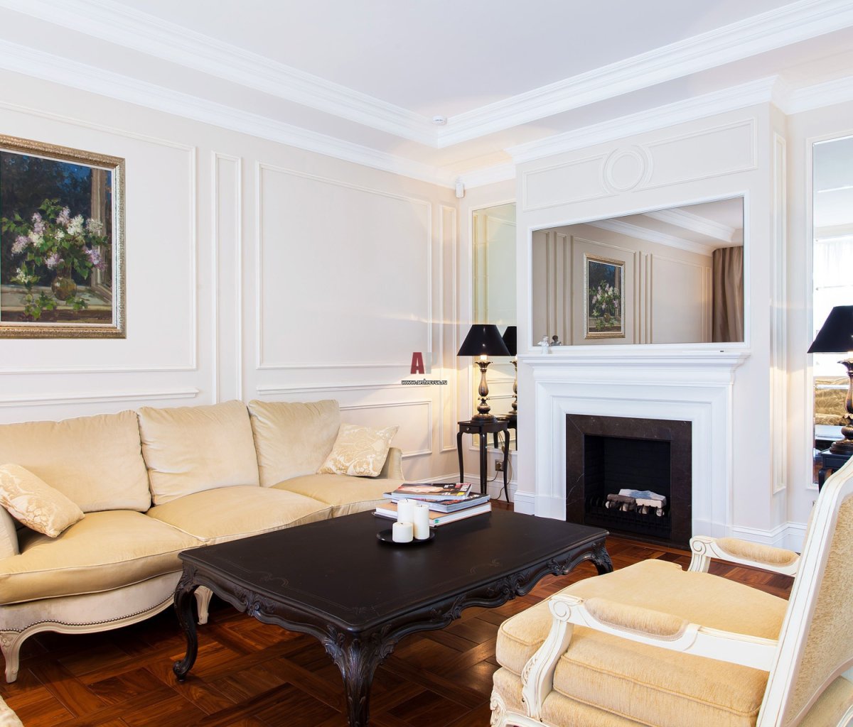 Гостиная Неоклассика с камином