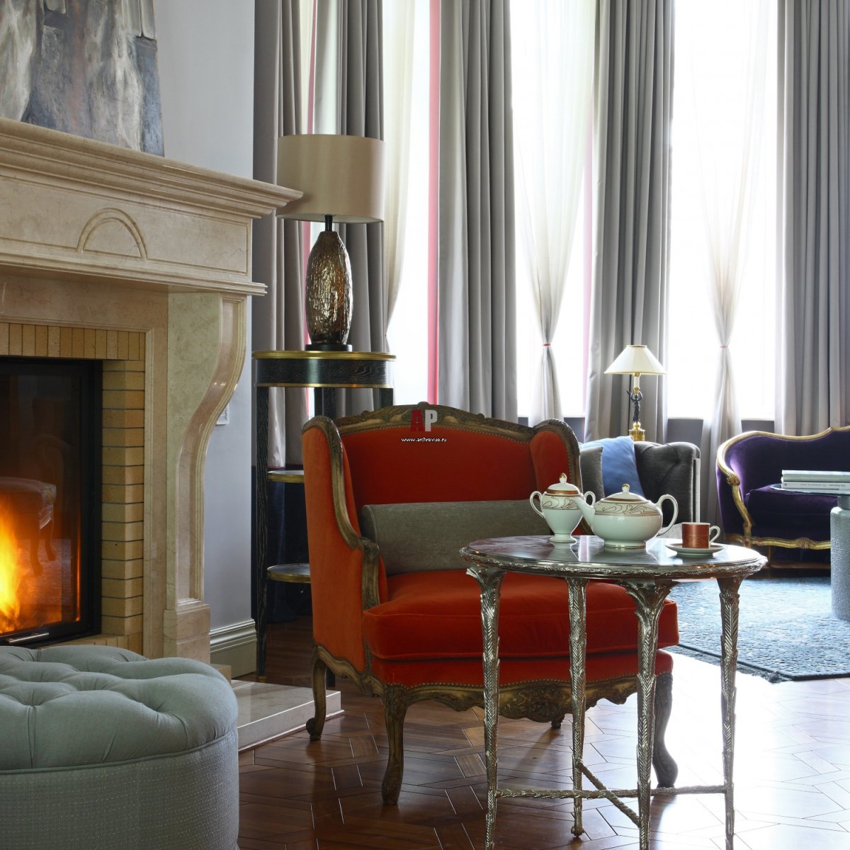 Угловой камин Неоклассика