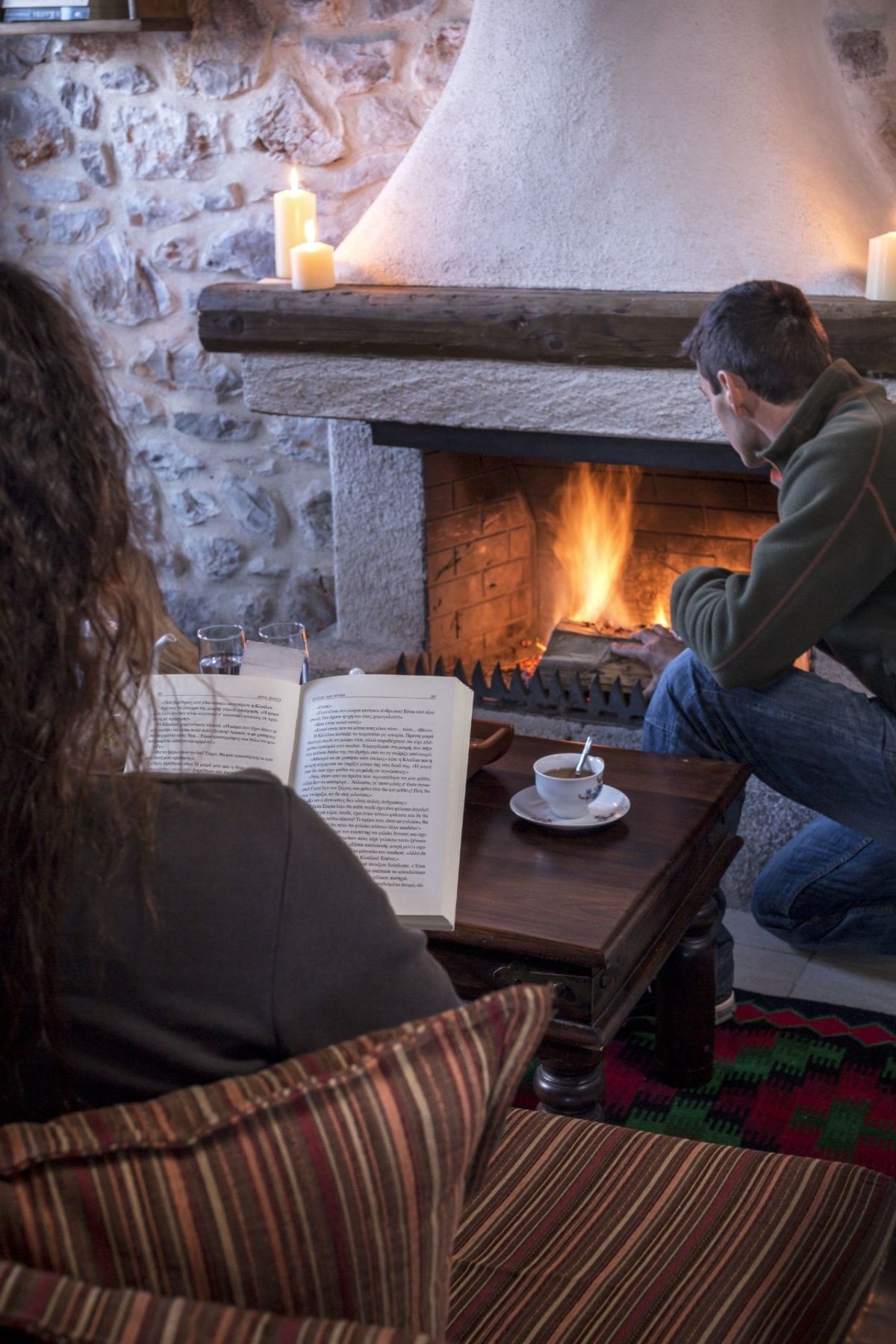 Шотландские пледы камин