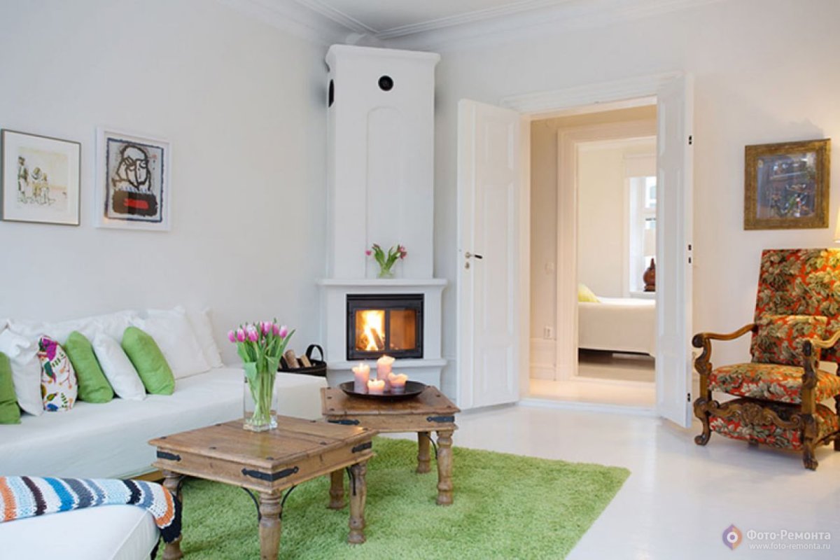 Угловой камин в скандинавском стиле