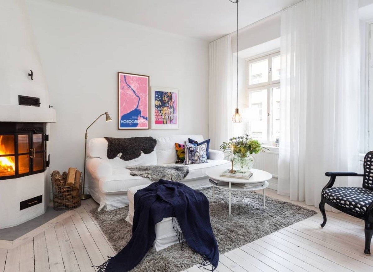 Гостиная в стиле Сканди с камином