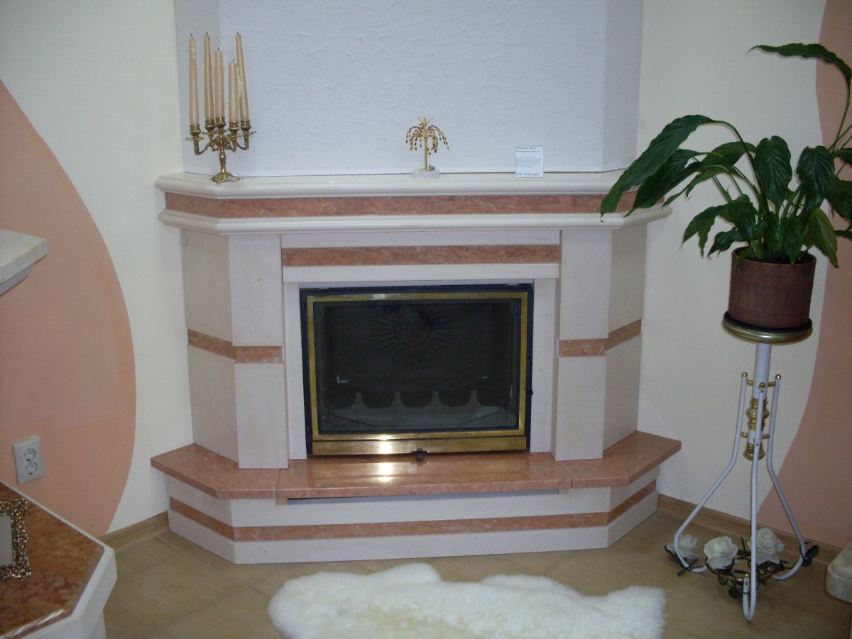 Имитация углового камина