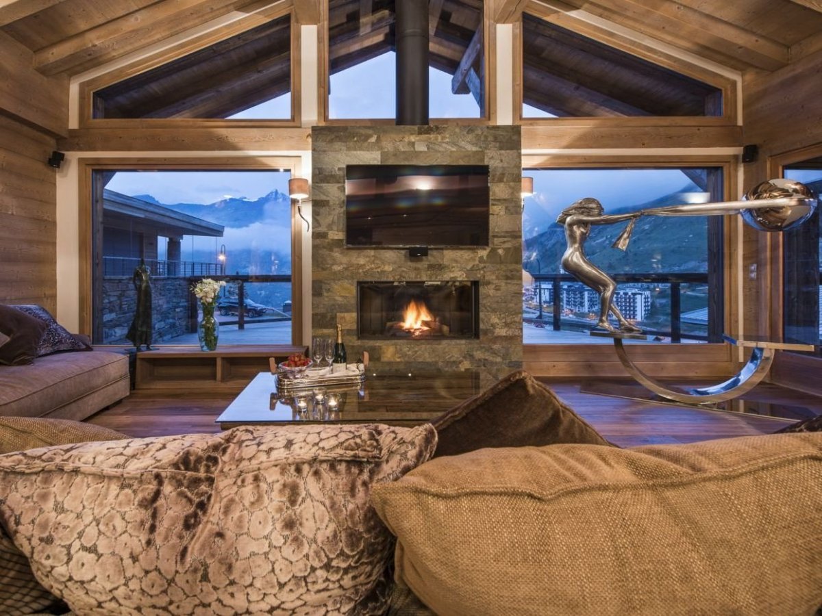 Шале с камином Альпы