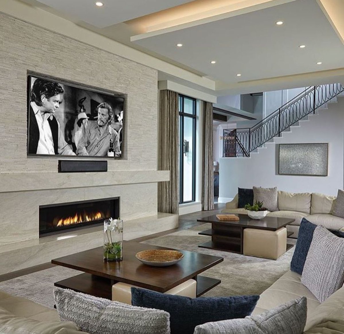 Камин в интерьере