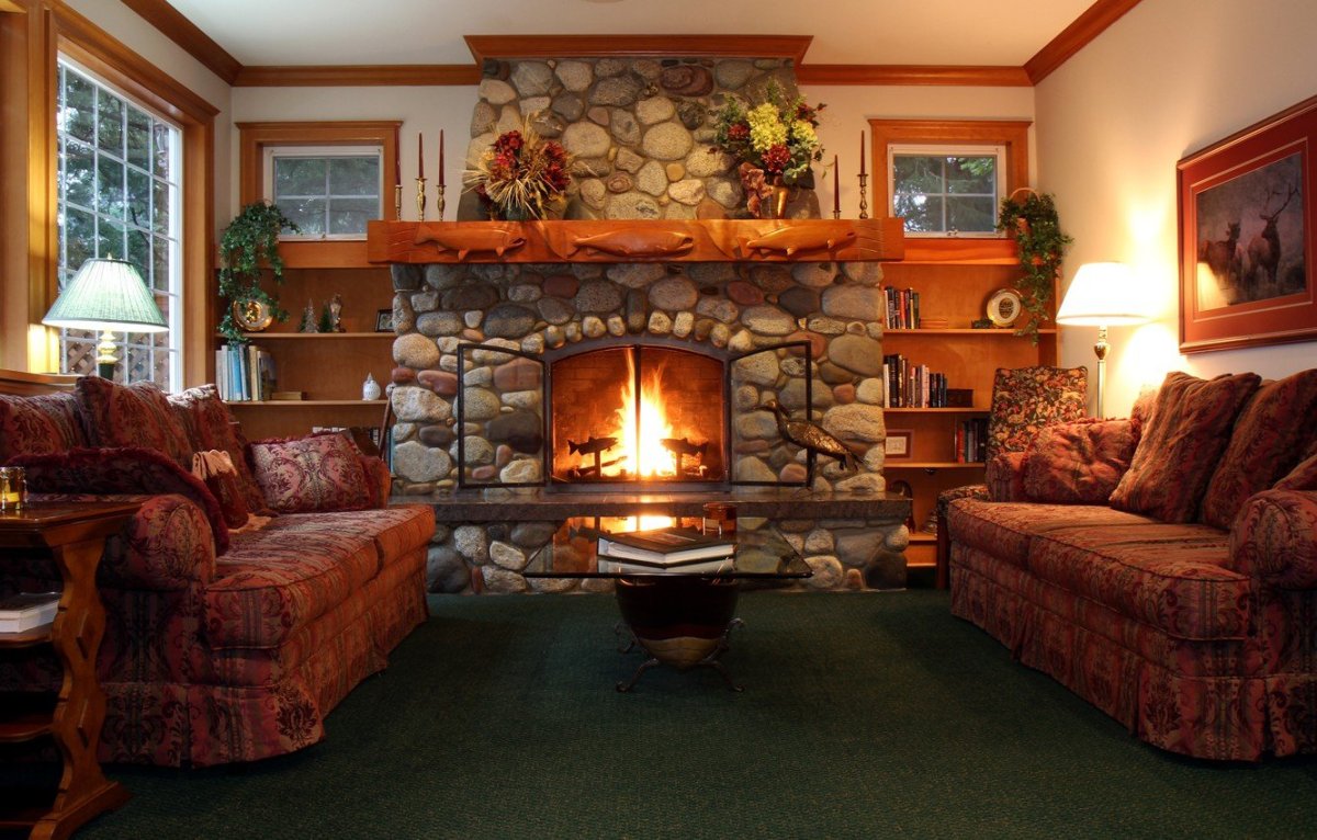 Уютные гостиные с камином