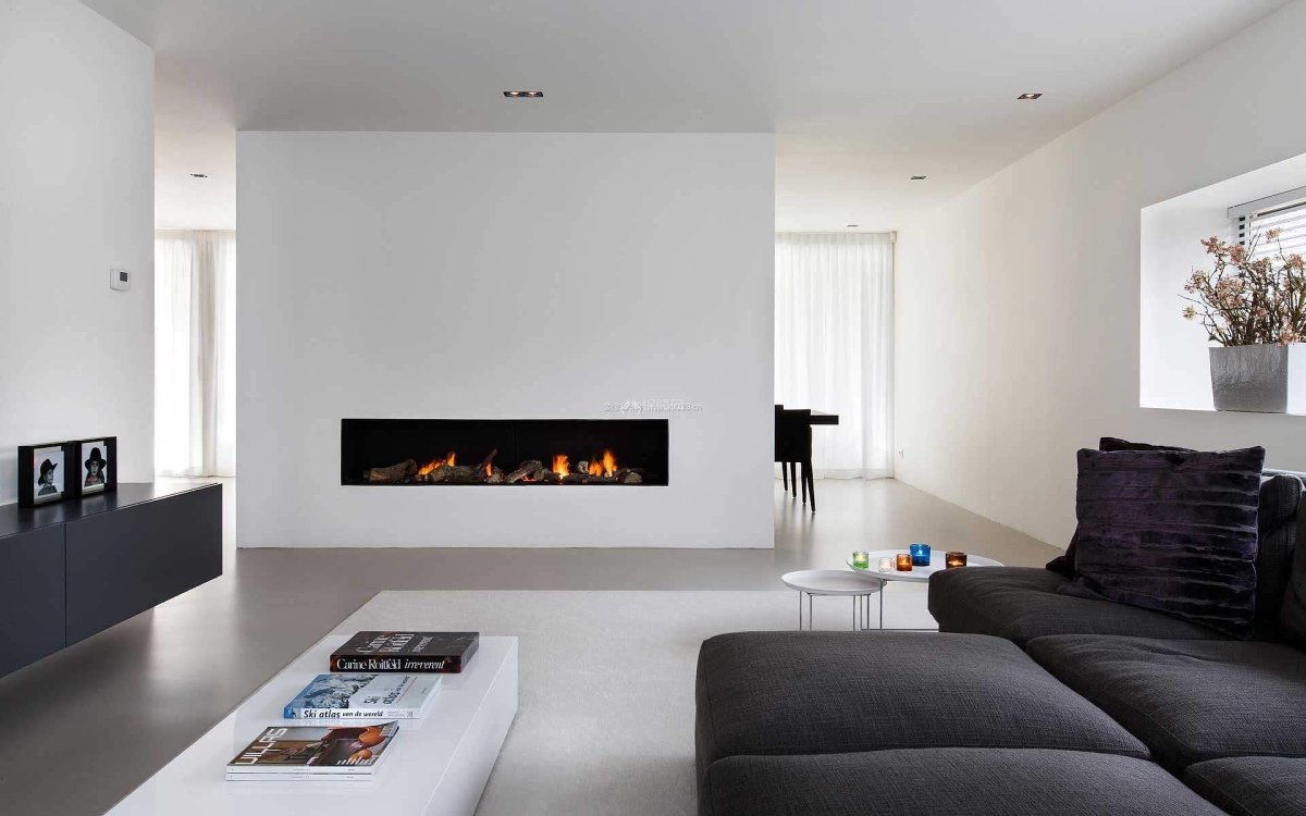 Черный камин Минимализм