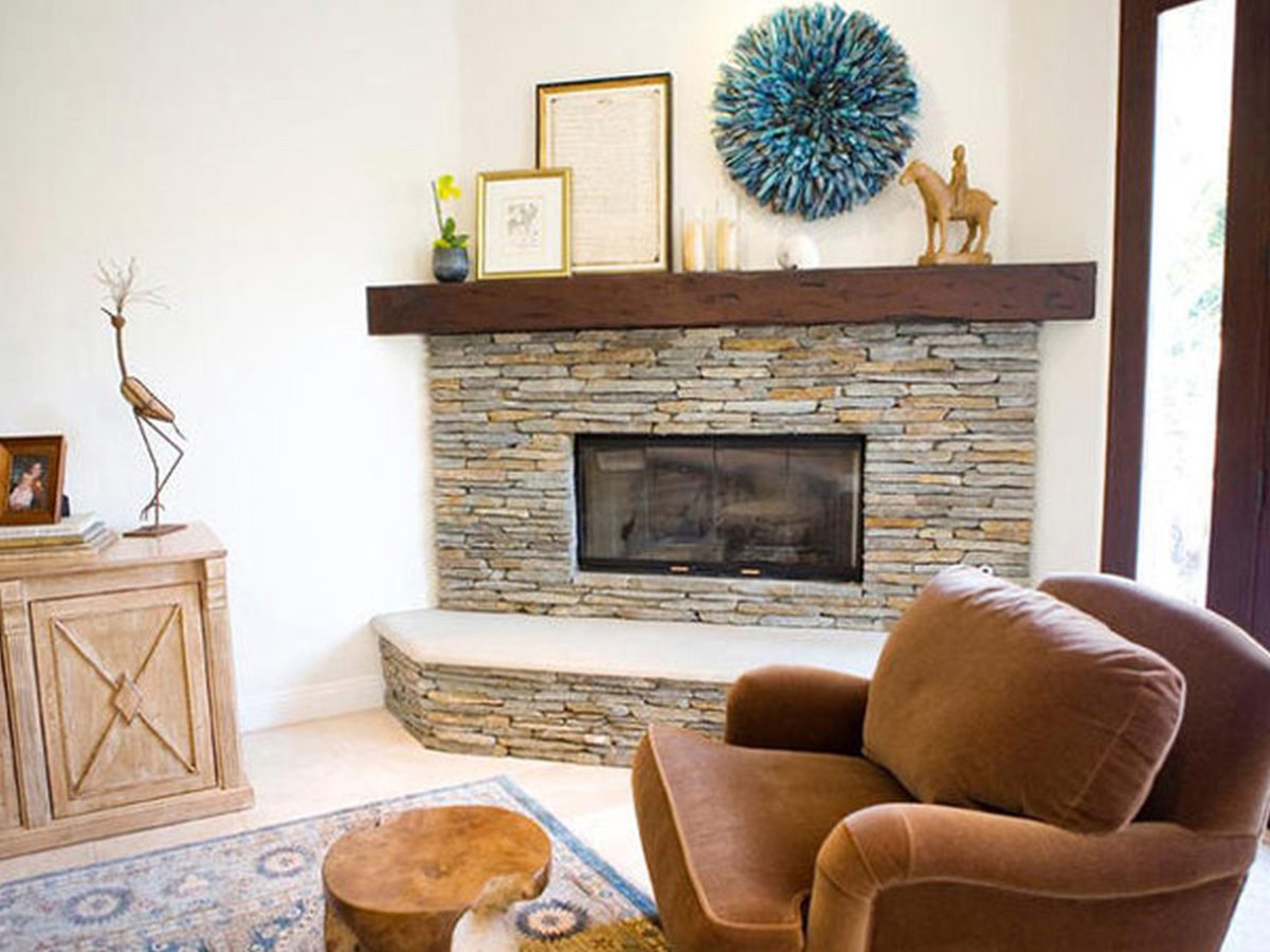 Каменный камин в интерьере