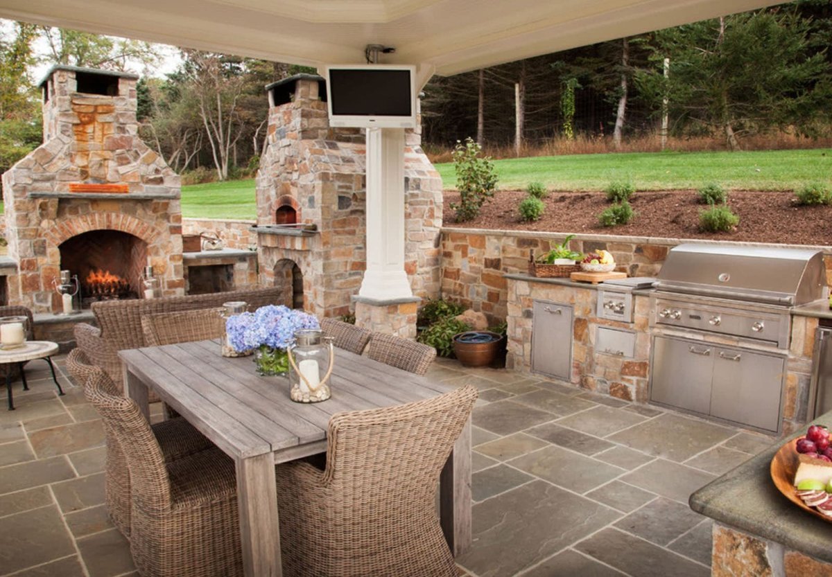 Проект патио с мангалом