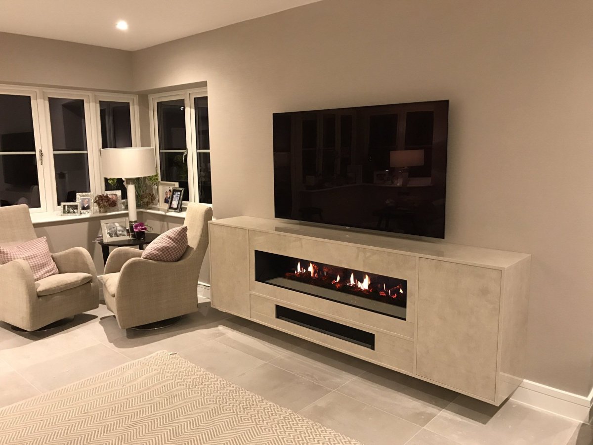 Тумба под телевизор длинная с камином