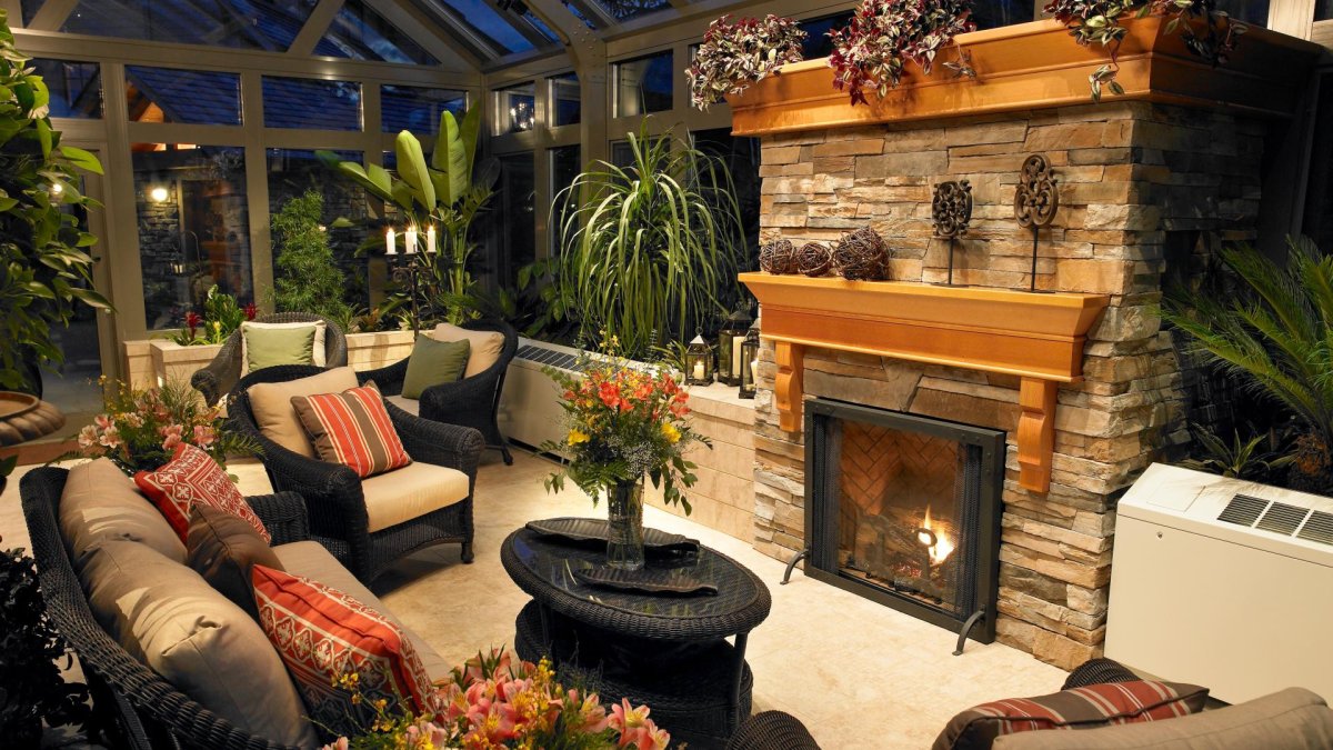 Оранжерея с камином