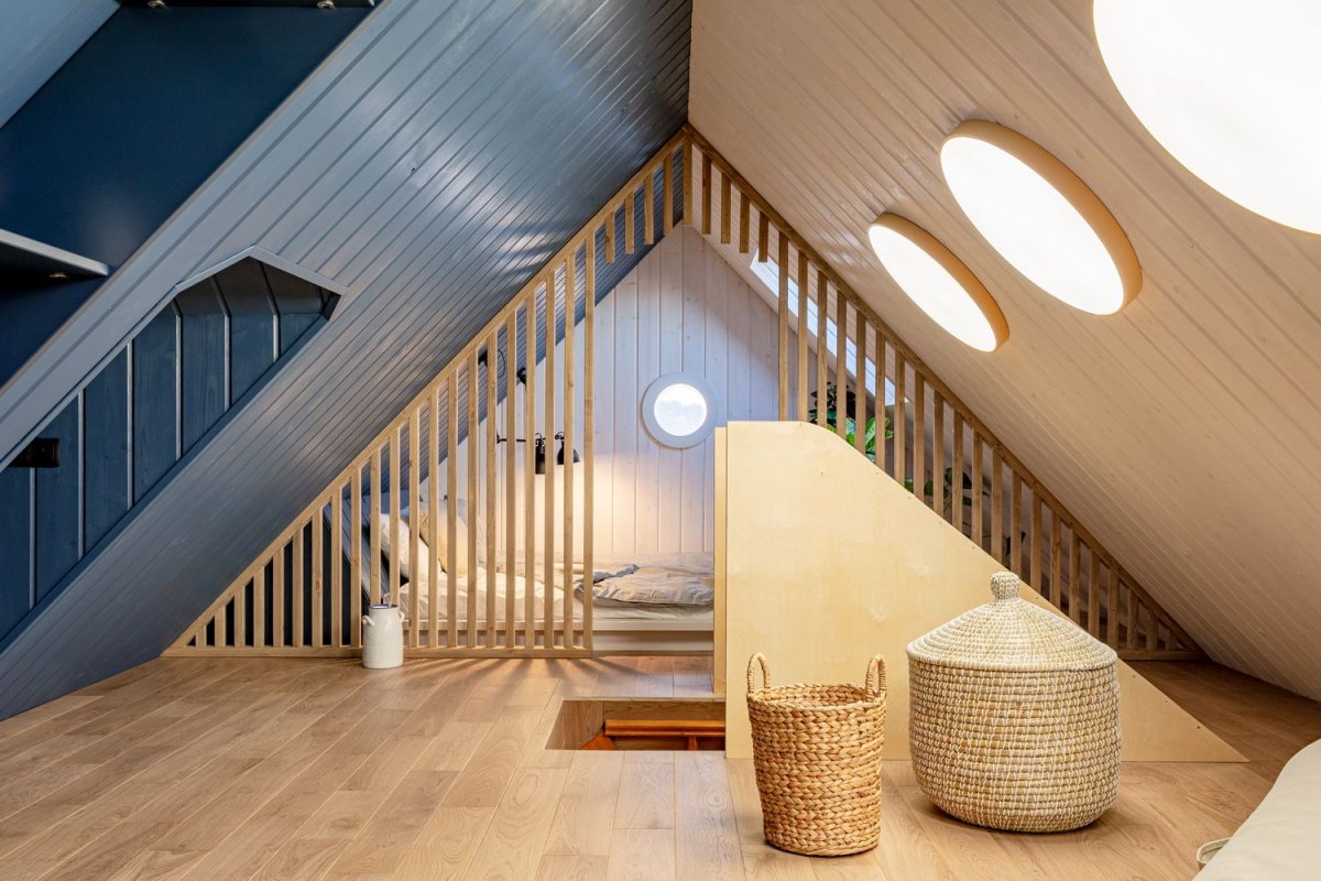 Планкен на мансарде