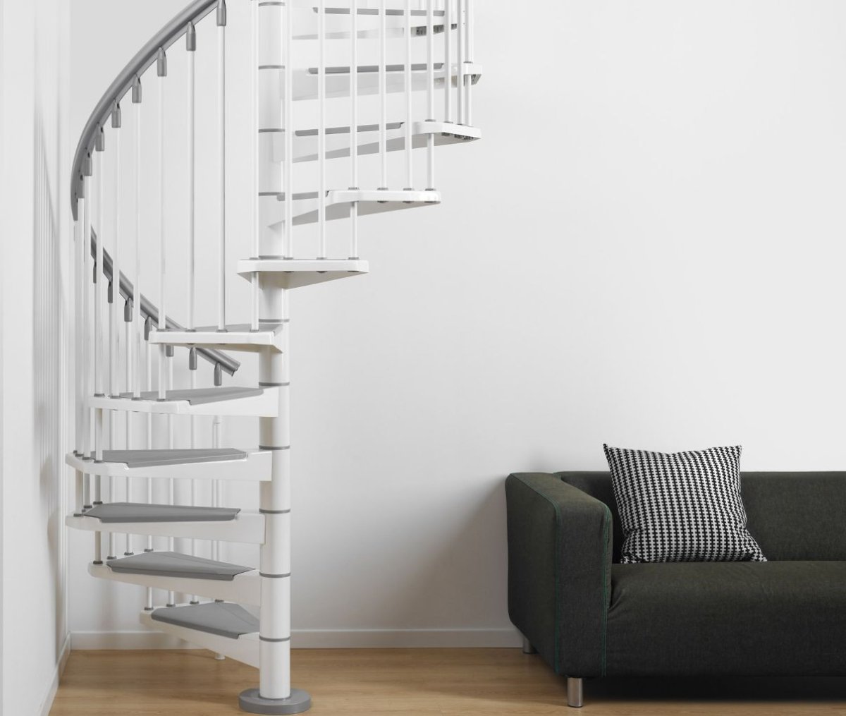 Деревянная межэтажная лестница лес-03