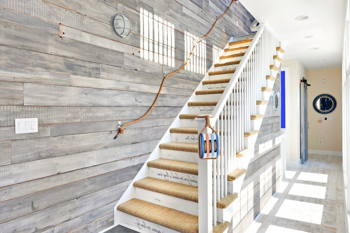 Современные деревянные перила