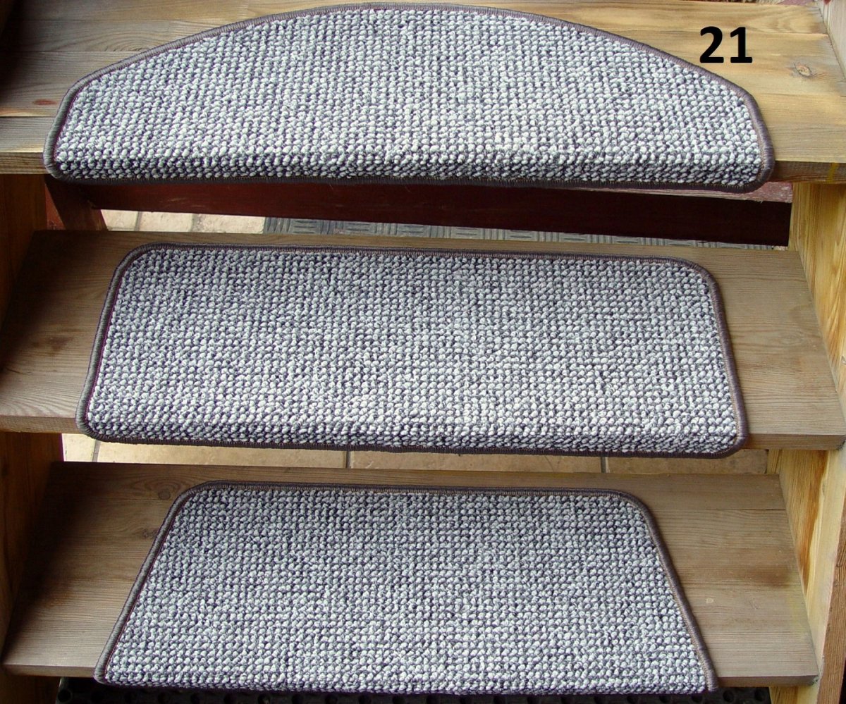 Коврики для ступеней лестницы